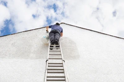Peinture extérieure à Monbéqui — façades et ravalement